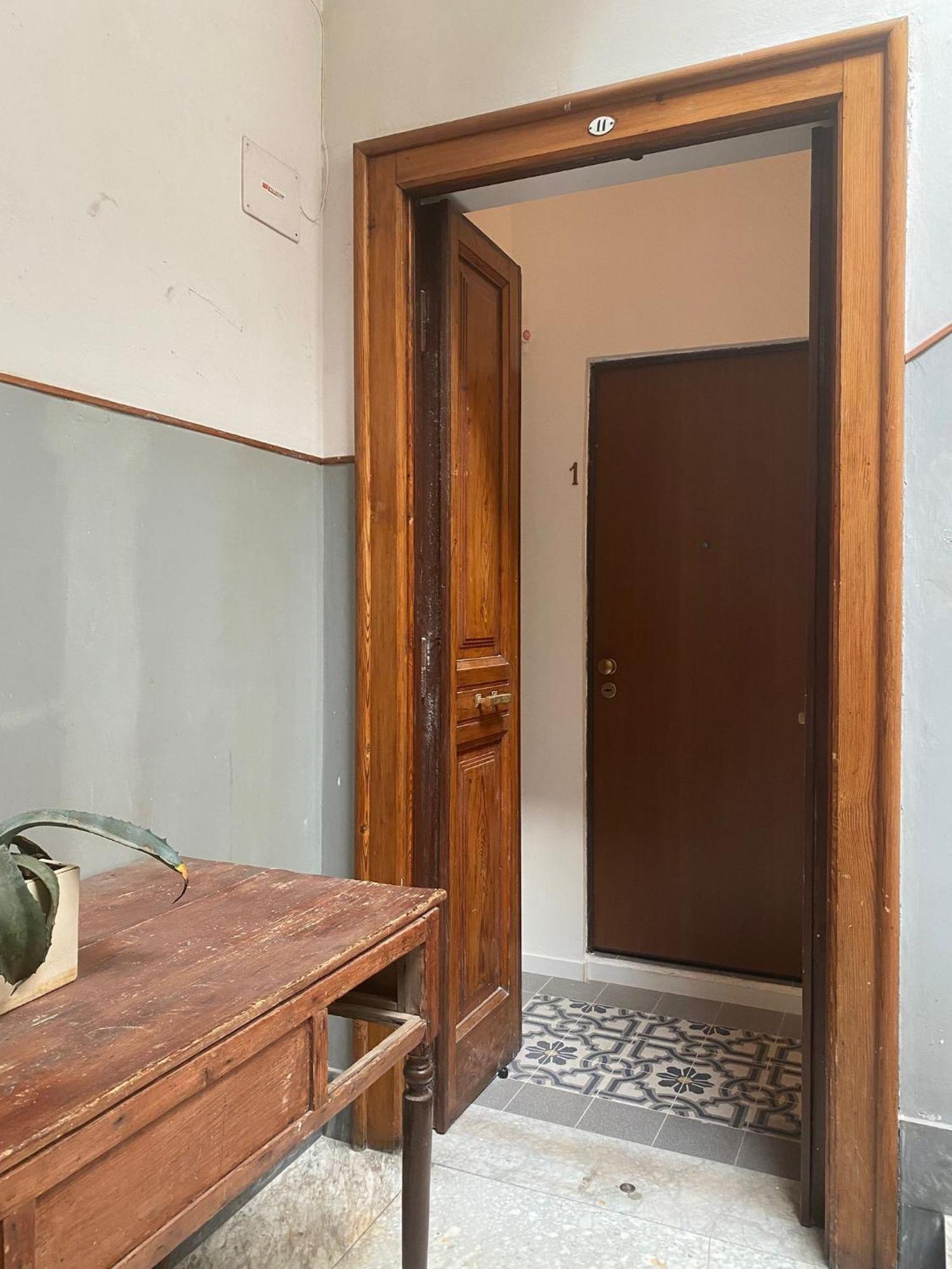 Bari Landlord 242 - Central Station Apartments Kültér fotó
